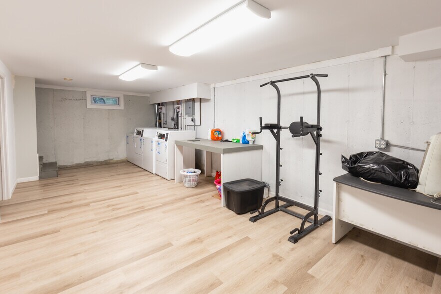 More Photos Of 176-178 Court St, Plymouth Apartments For Sale