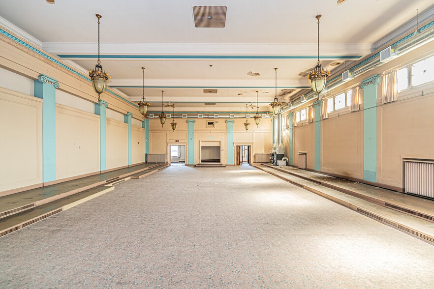 More Photos Of 807 61st St, Kenosha Lodge Meeting Hall For Sale