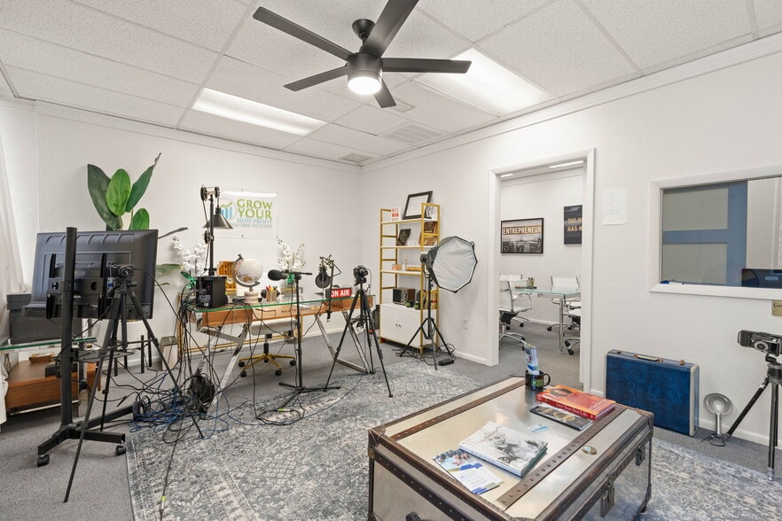 More Photos Of 3949 Evans Ave, Fort Myers Medical For Sale