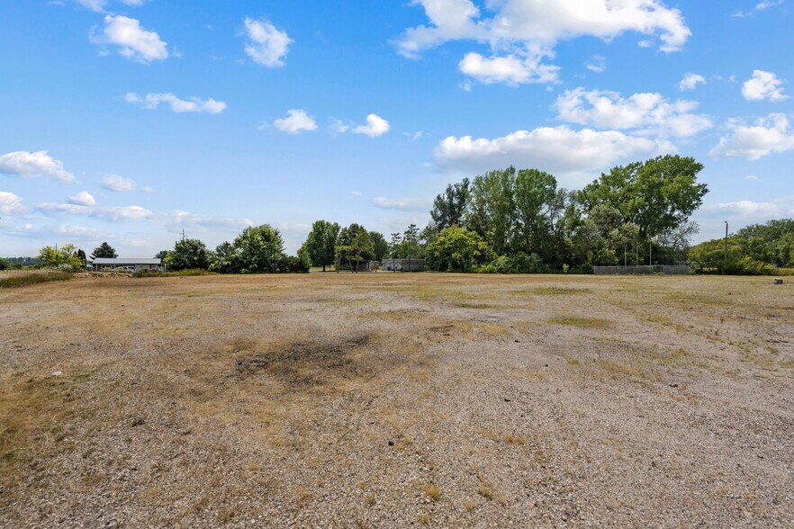 More Photos Of 3401 W Oakland Ave, Austin Truck Stop For Sale