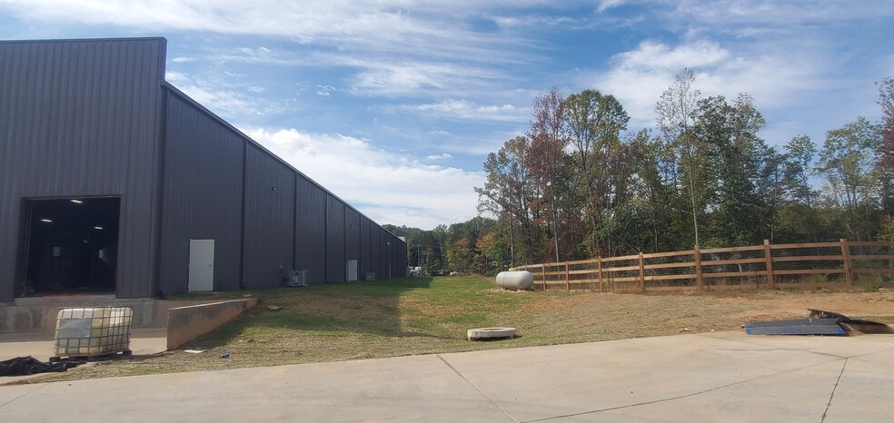 More Photos Of 115 Lumpkin County Pkwy, Dahlonega Office For Sale