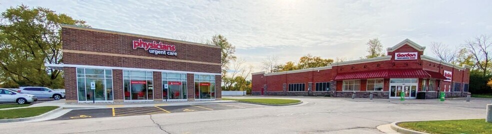 More Photos Of 1019 S Green Bay Rd, Mount Pleasant Medical For Lease