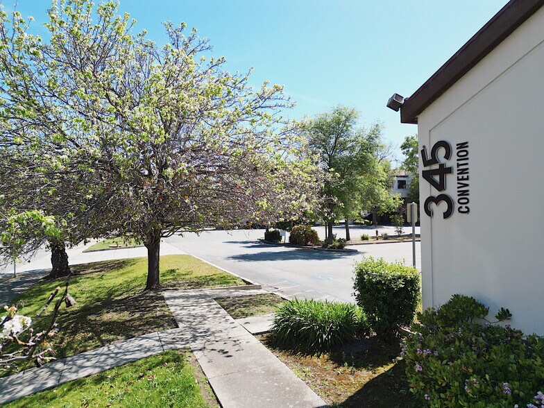 More Photos Of 345 Convention Way, Redwood City Office For Lease