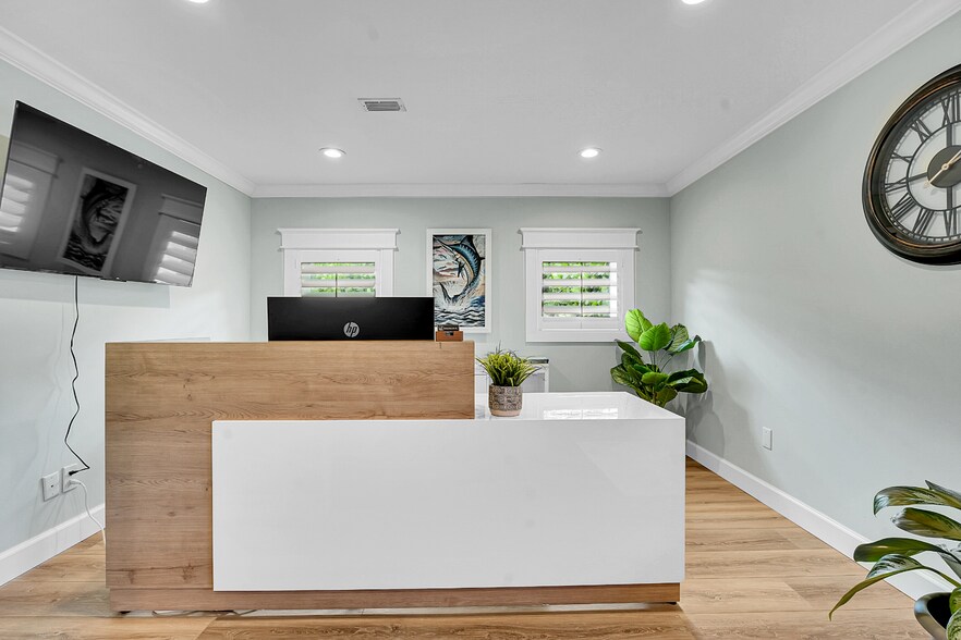 More Photos Of 101 SE Martin Luther King Jr Blvd, Stuart Office For Sale