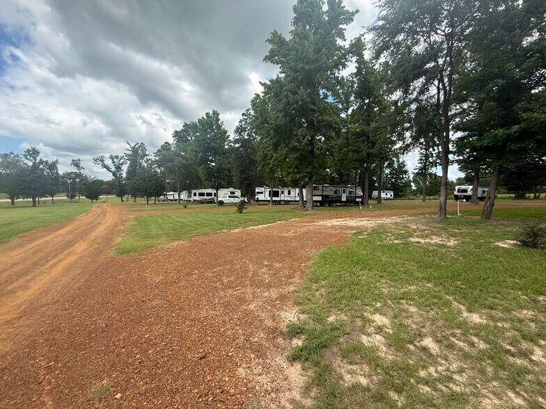 More Photos Of 17650 Texas 19, Montalba Auto Repair For Sale