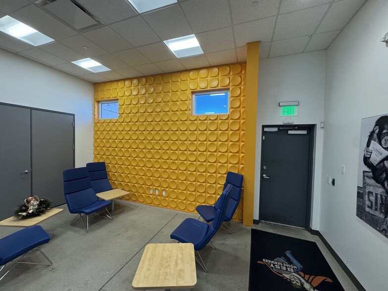 More Photos Of 1455 Rail Head Blvd, Naples Warehouse For Sale