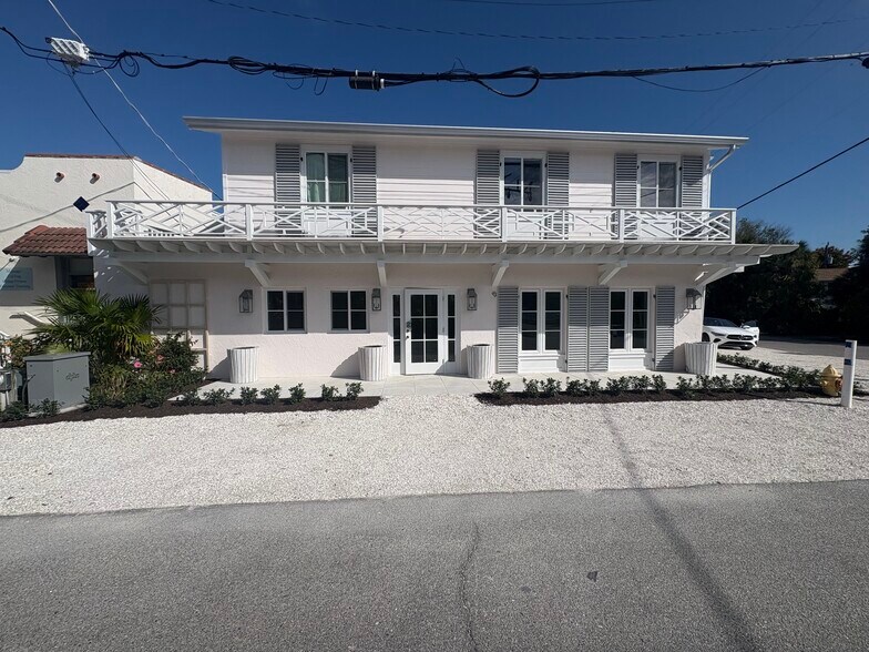 More Photos Of 310 E Railroad Ave, Boca Grande Restaurant For Lease