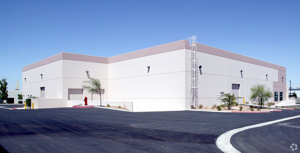 More Photos Of 3225 W Post Rd, Las Vegas Warehouse For Lease