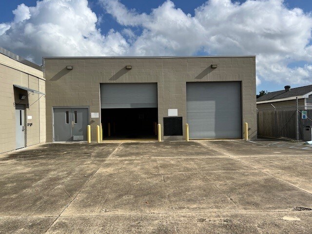 More Photos Of 6301 Airline Drive, Metairie Office For Sale