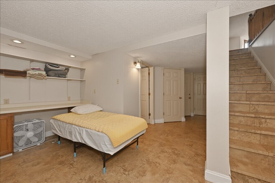 More Photos Of 1727 E Superior St, Duluth Multifamily For Sale