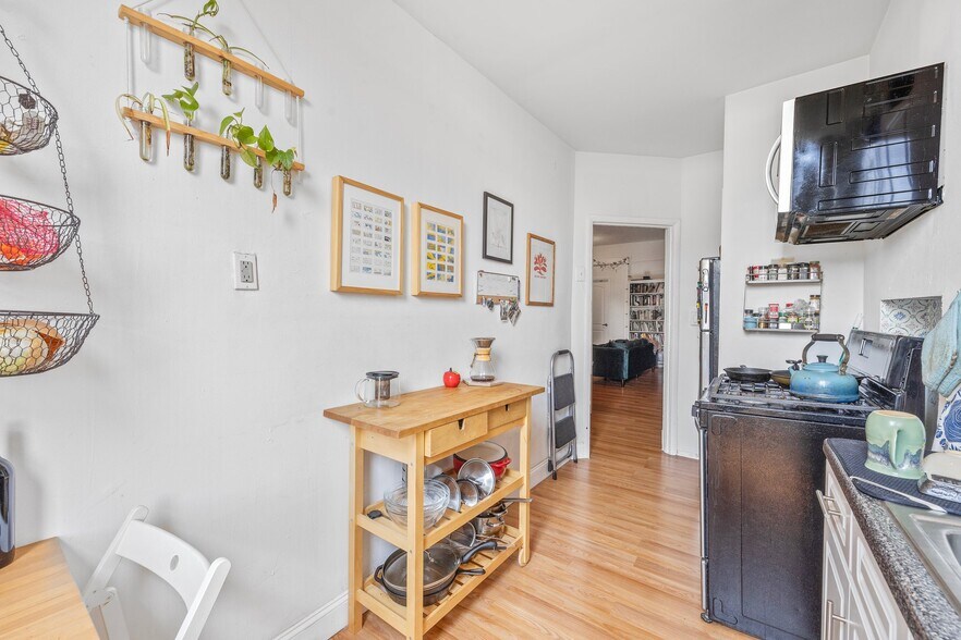 More Photos Of 166 Schaefer St, Brooklyn Apartments For Sale