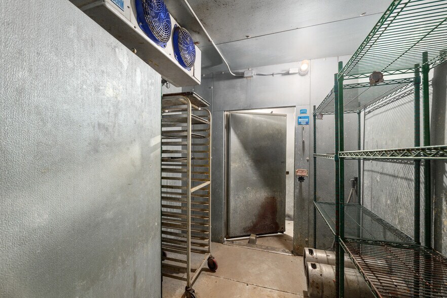 More Photos Of 14960 Main St, Alachua Restaurant For Lease