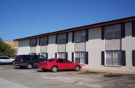 More Photos Of 150 S Main St, Euless Dormitory For Sale