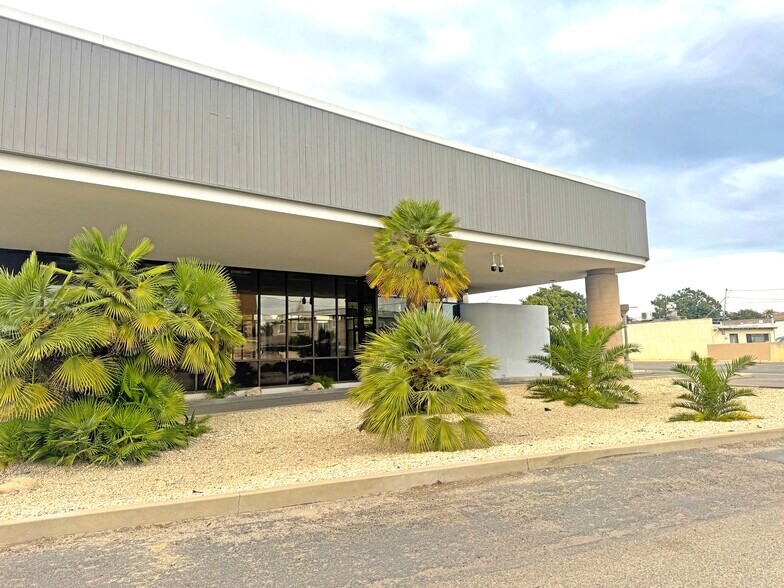 More Photos Of 408 E Main St, Santa Maria Office For Sale