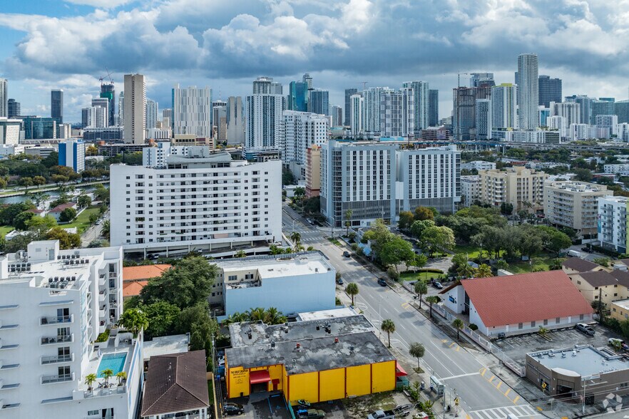 More Photos Of 641 W Flagler St, Miami Office For Lease