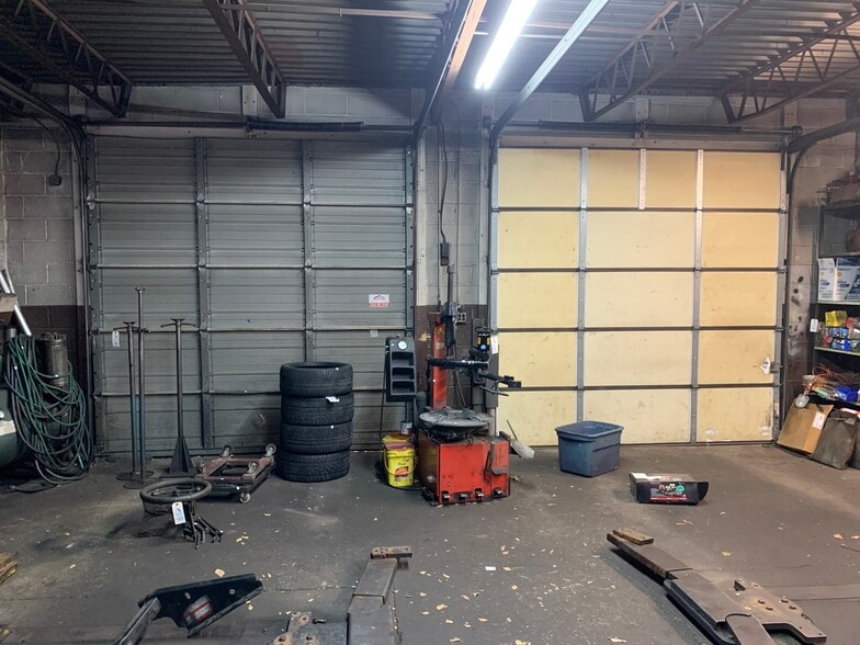 More Photos Of , Broomall Flex For Sale