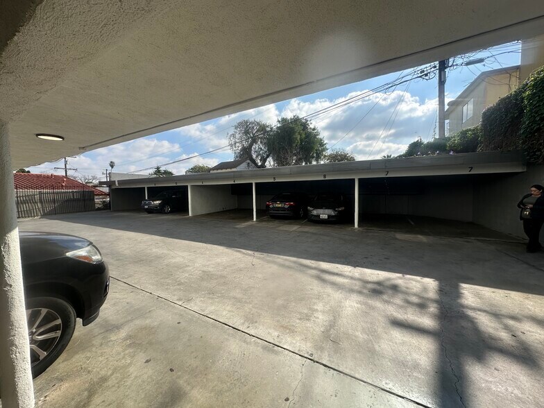 More Photos Of 610 E Hyde Park Blvd, Inglewood Apartments For Sale