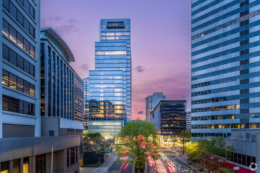 More Photos Of 1201 Wilson Blvd, Arlington Coworking Space