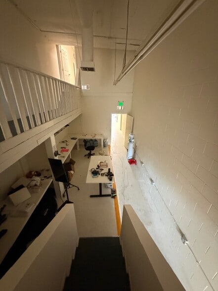 More Photos Of 7611-7615 Melrose Ave, Los Angeles Storefront For Lease