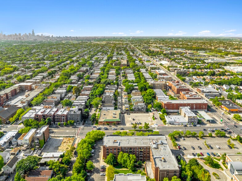 More Photos Of 2301 W Irving Park Rd, Chicago Drugstore For Sale