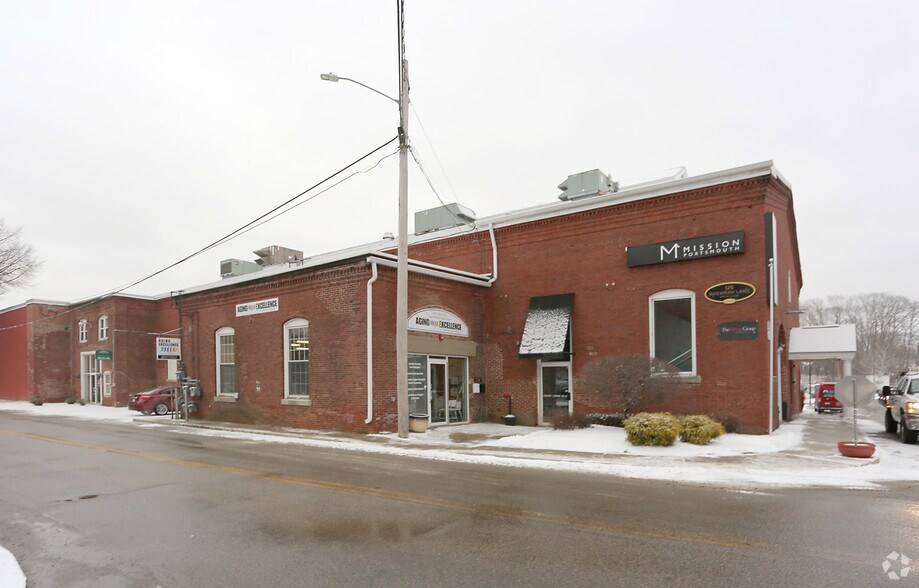 More Photos Of 125 Brewery Ln, Portsmouth Storefront Retail Office For Lease