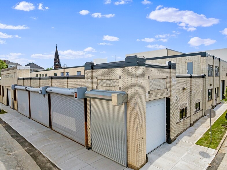 More Photos Of 229 Coffin Ave, New Bedford Manufacturing For Lease