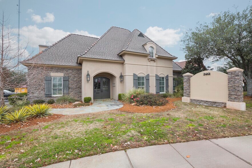 More Photos Of 2461 Tower Dr, Monroe Office For Lease