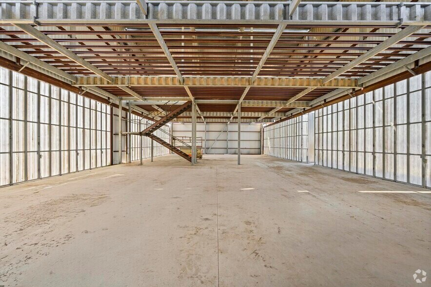 More Photos Of 15850 Salado Airport Rd, Salado Industrial For Sale