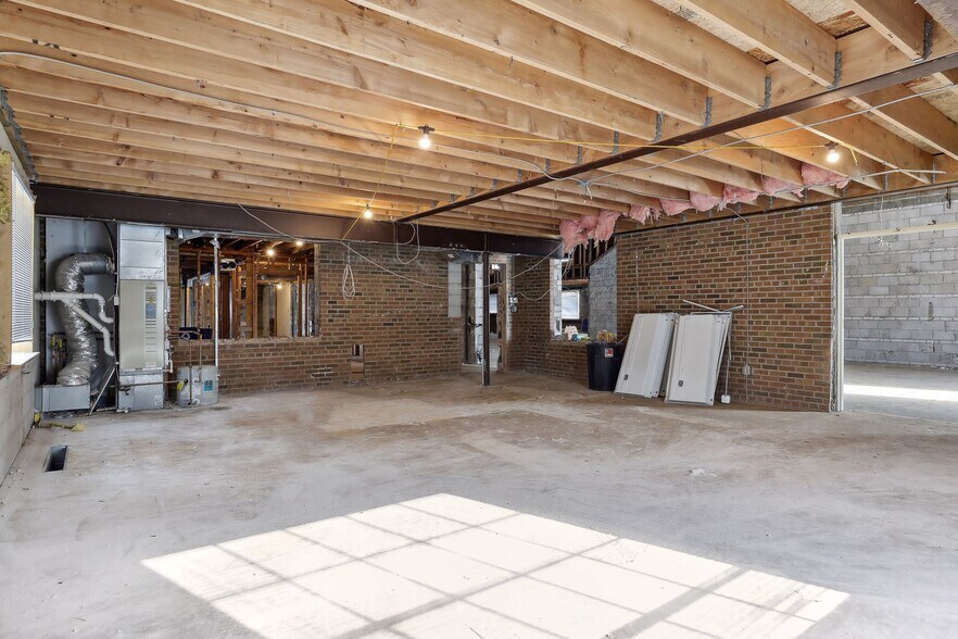 More Photos Of 1671 Summit Ave, Saint Paul Religious Facility For Sale