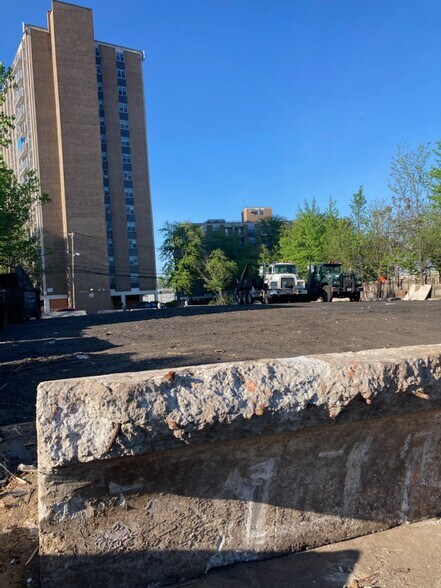 More Photos Of 49-55 Evergreen Ave, Newark Land For Sale