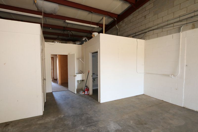 More Photos Of 1810 E Poinsett St, Greer Light Distribution For Lease