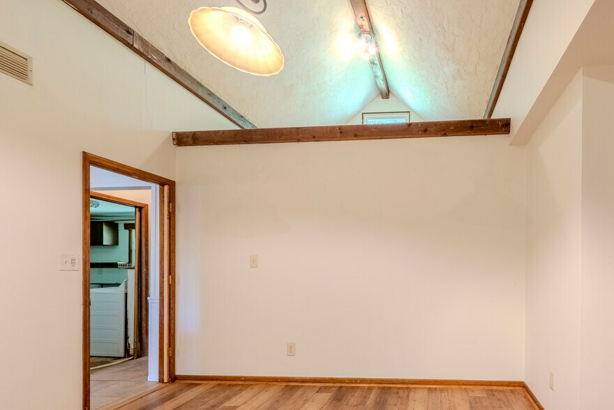 More Photos Of 8356 Sylva Rd, Franklin Office For Sale