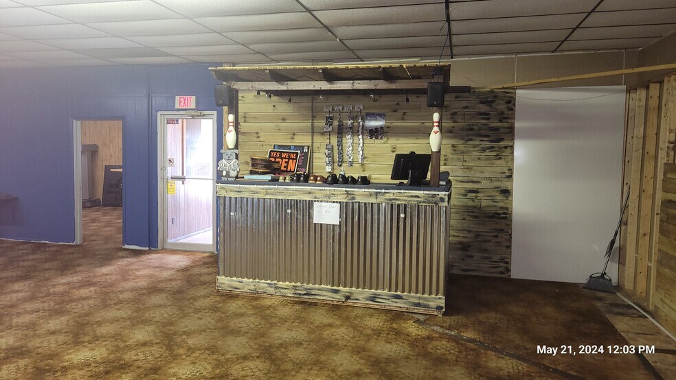 More Photos Of 136 W Main, Morenci General Retail For Sale