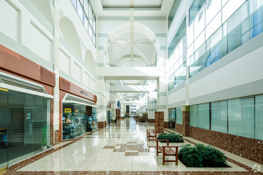 More Photos Of 17290-17800 N Laurel Park Dr, Livonia Office For Lease