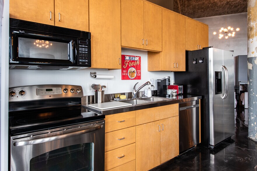 More Photos Of 815 W Market St, Louisville Apartments For Sale