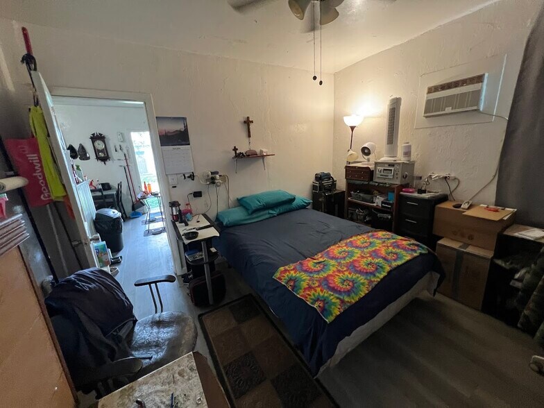 More Photos Of 705-713 NE 3rd St, Hallandale Beach Apartments For Sale