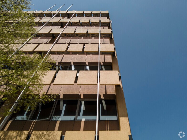 More Photos Of 22 W Pennsylvania Ave, Towson Office For Lease