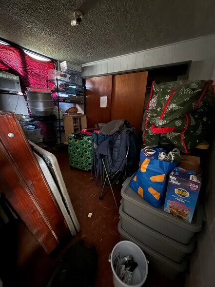 More Photos Of 2135 Bannister Pl, Honolulu Multifamily For Sale