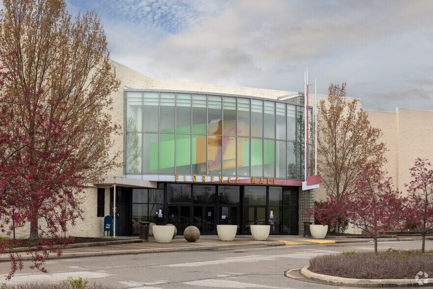 More Photos Of 2028 Florence Mall, Florence General Retail For Lease