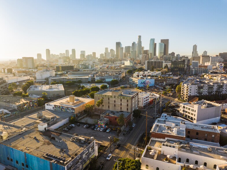 More Photos Of 800-810 Traction Ave, Los Angeles Office For Sale