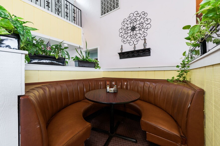 More Photos Of 3731 SE 15th St, Del City General Retail For Sale