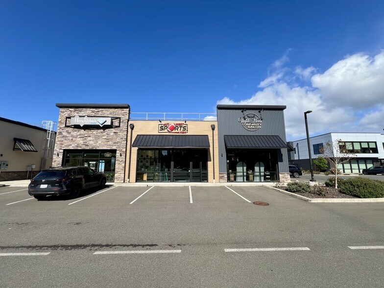 More Photos Of Highway 101 At Hemlock Ave, Coos Bay Unknown For Lease