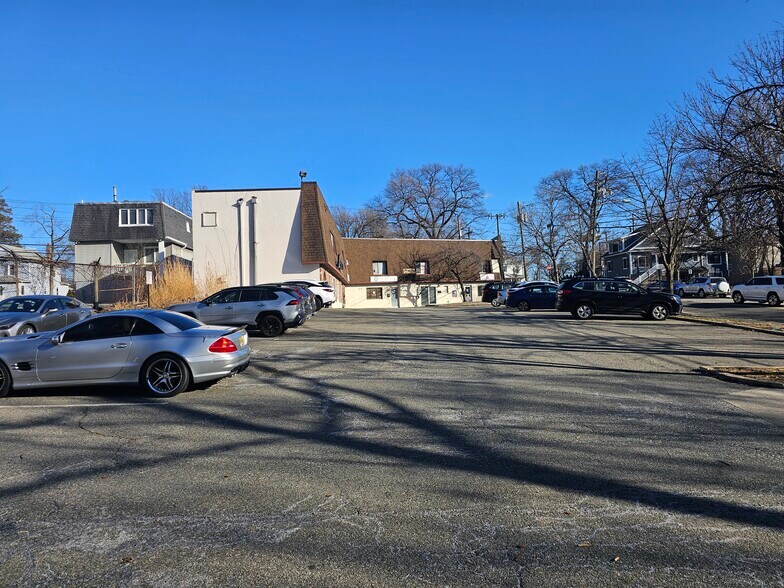 More Photos Of 23 N Farview Ave, Paramus Storefront For Sale