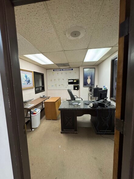 More Photos Of 8716 SE 15th St, Oklahoma City Distribution For Sale