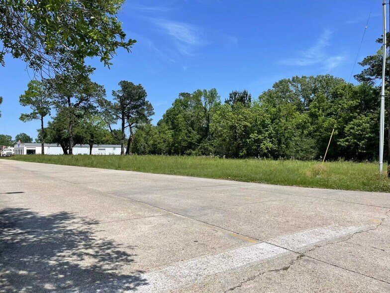 More Photos Of 13145 Perkins Road, Baton Rouge Land For Sale