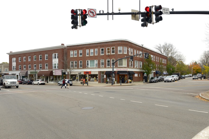 More Photos Of 552-568 Washington St, Wellesley Storefront Retail Office For Lease
