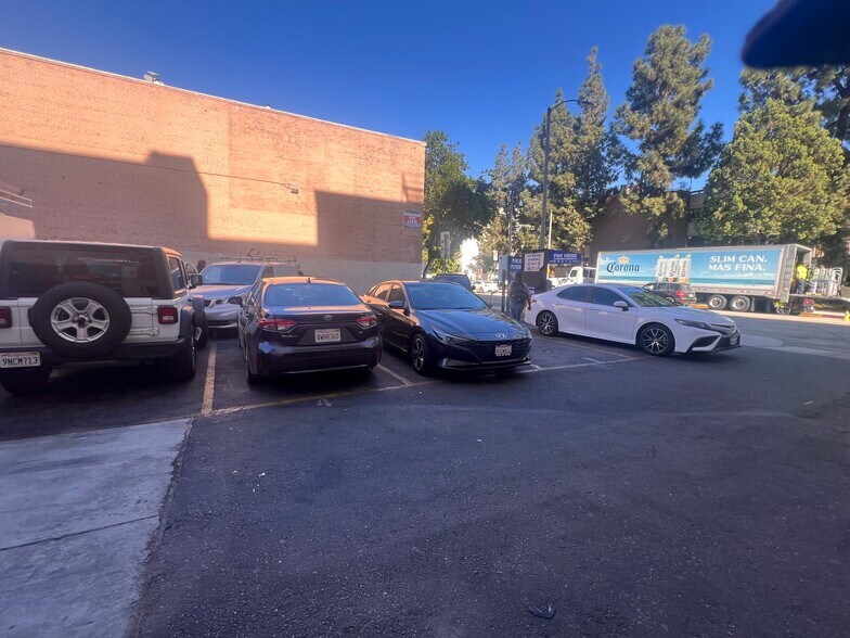 More Photos Of 119 E Colorado Blvd, Pasadena Office For Lease