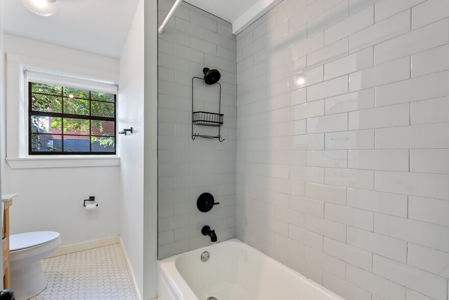 More Photos Of 1520 Broadway St, Little Rock Multifamily For Sale