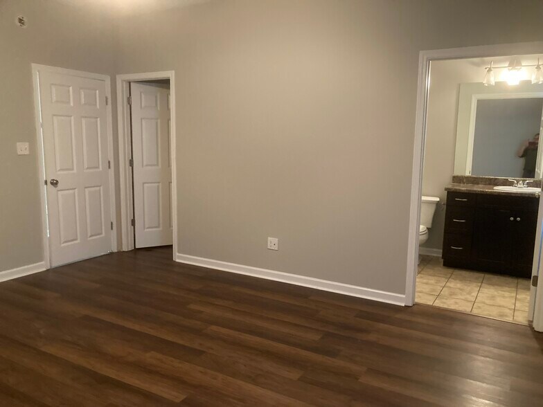 More Photos Of 615 Glade Fern Way, Tifton Apartments For Sale