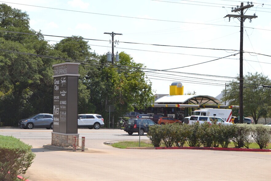 More Photos Of 333 US HWY 290 E, Dripping Springs Unknown For Lease